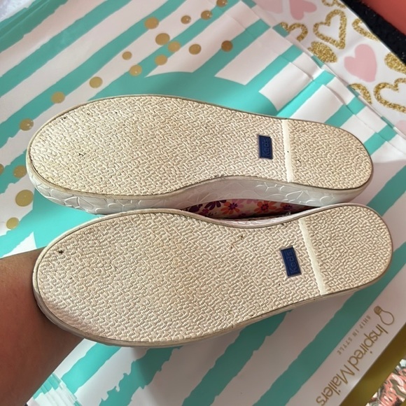 Nib KATE SPADE Keds Kickstart KS Logo PFC Pink size 9.5M Floral / Gold Details - Picture 6 of 8